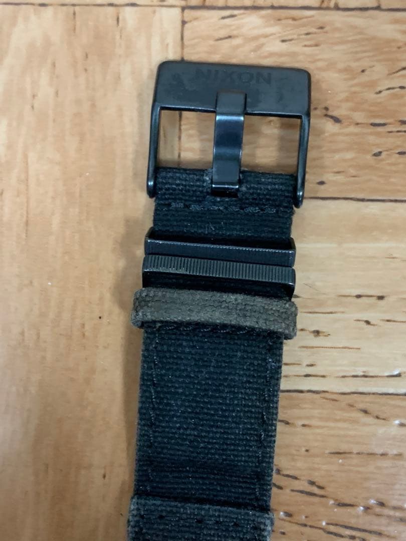 NIXON A355-001 Quartz Men's Watch — Japanese