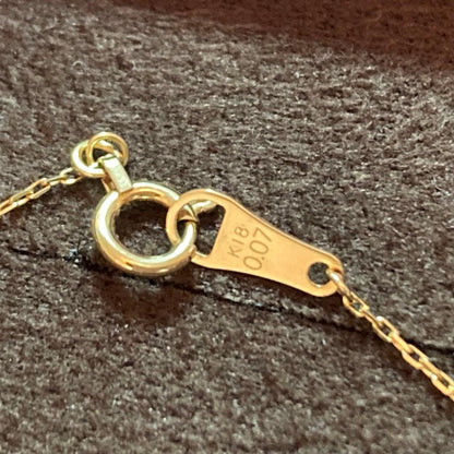 Law necklace in K18 yellow gold with 0.07 carat diamond pendant and adjustable 40 cm chain