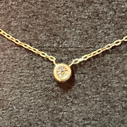 Law necklace in K18 yellow gold with 0.07 carat diamond pendant and adjustable 40 cm chain