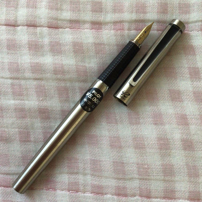 Pilot 14K gold fountain pen from R Series in silver finish, unopened with possible storage wear