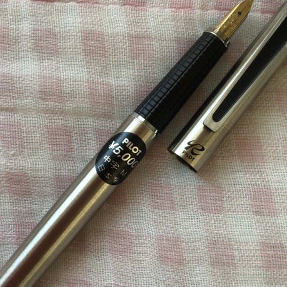 Pilot 14K gold fountain pen from R Series in silver finish, unopened with possible storage wear