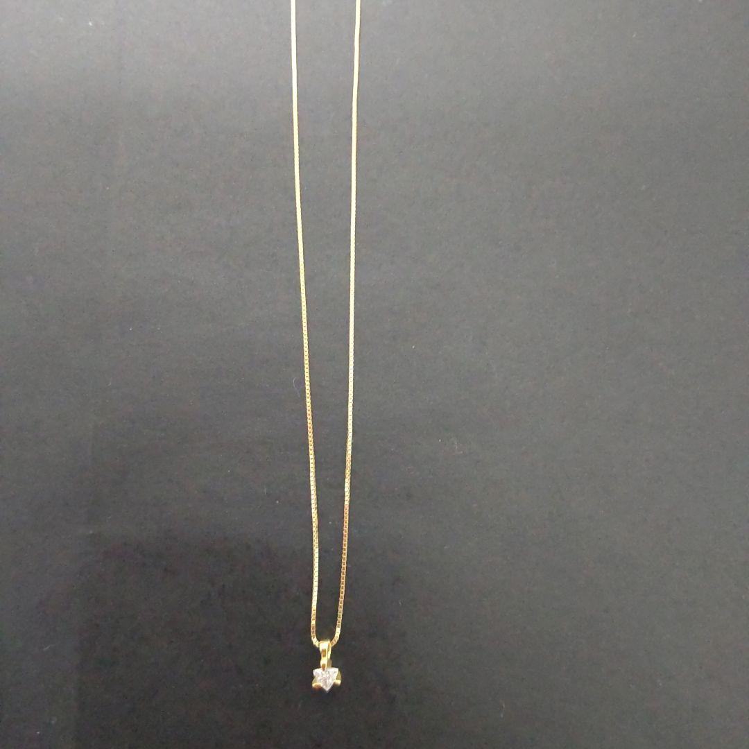 Agete Triangle Diamond Necklace with sparkling diamonds on a 40 centimeter chain