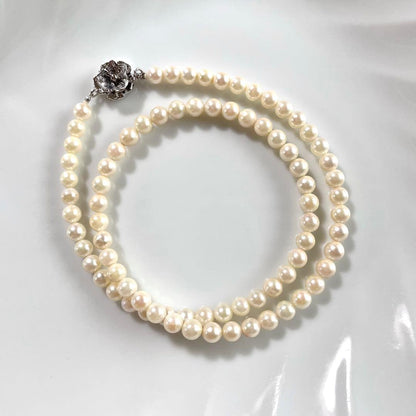 Akoya genuine baby pearl necklace with 5 mm white round pearls on 43 cm silver chain with clasp