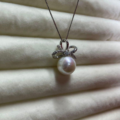 Akoya pearl necklace with 10mm white pearls on a 45cm silver S925 chain AR254