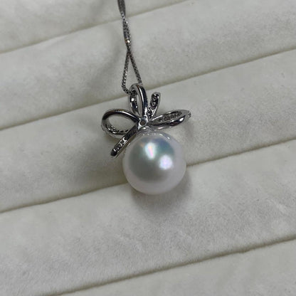 Akoya pearl necklace with 10mm white pearls on a 45cm silver S925 chain AR254