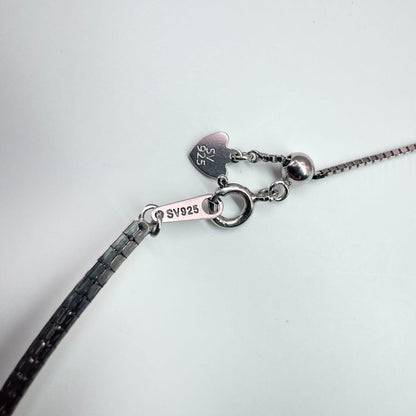 Tasaki sv necklace with a 14.9mm marbled pearl pendant weighing 12.2g