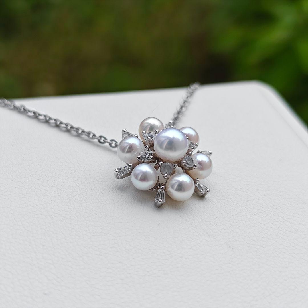 Akoya Pearl Baby Pearl Flower Pendant with 5.5mm and 4.5mm pearls set in silver 20mm earring