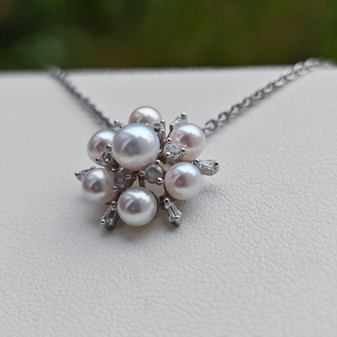 Akoya Pearl Baby Pearl Flower Pendant with 5.5mm and 4.5mm pearls set in silver 20mm earring