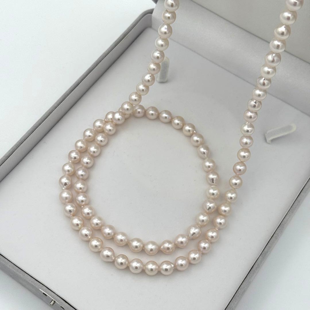 Pearl Akoya Pearl Necklace with 8.0-8.5mm pearls measuring 80cm length and silver clasp