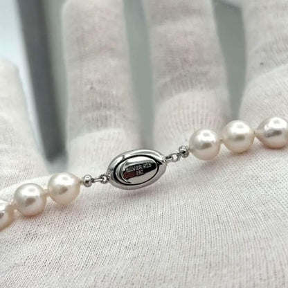 Pearl Akoya Pearl Necklace with 8.0-8.5mm pearls measuring 80cm length and silver clasp