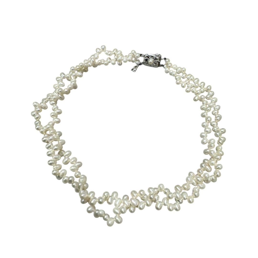 Mikimoto 925 silver necklace and bracelet set featuring freshwater pearls with 40 cm necklace and 17 cm bracelet