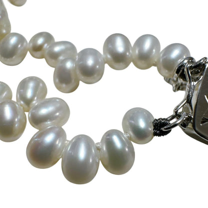 Mikimoto 925 silver necklace and bracelet set featuring freshwater pearls with 40 cm necklace and 17 cm bracelet