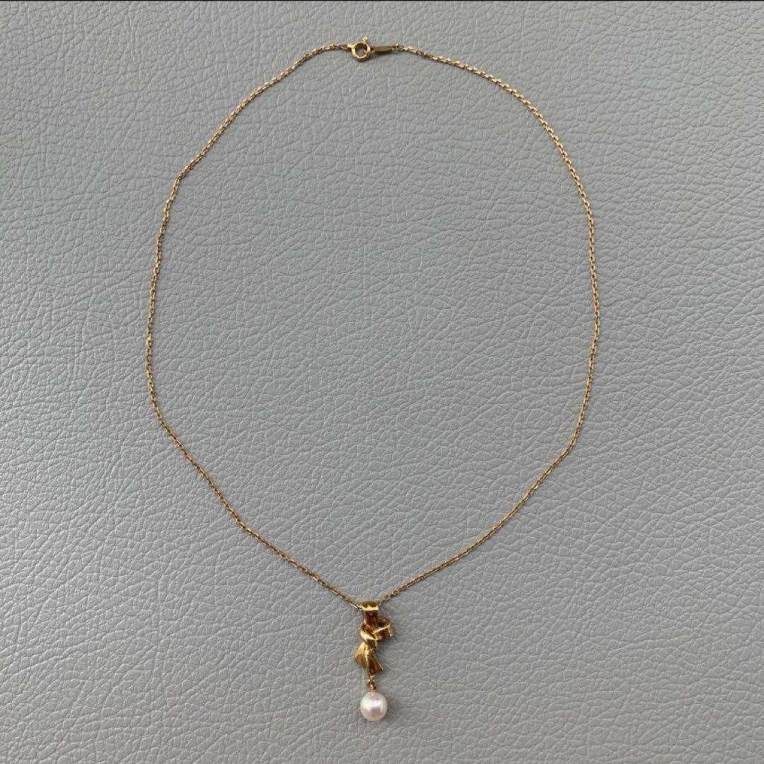 Mikimoto K18 gold pearl necklace with matching pearl pendant approximately 40cm long
