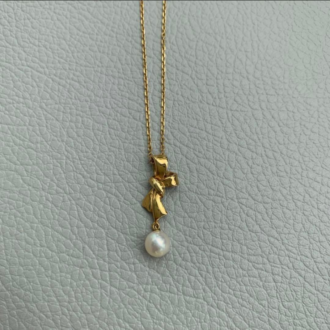 Mikimoto K18 gold pearl necklace with matching pearl pendant approximately 40cm long