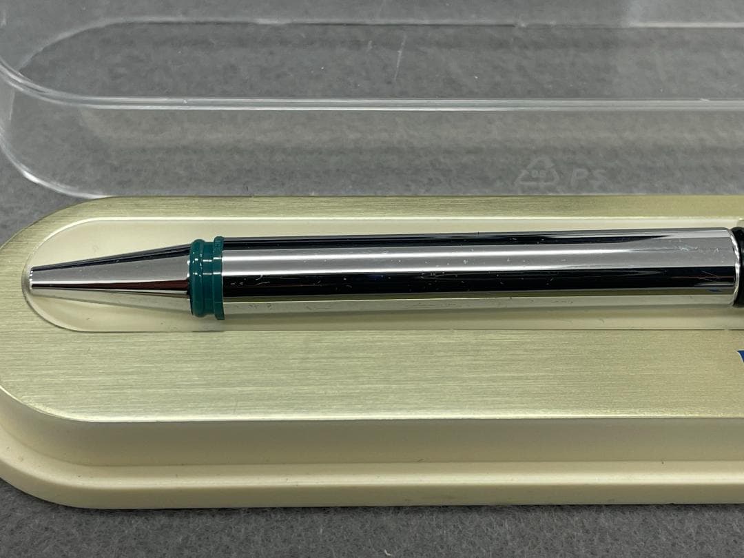 Waterman Ballpoint Pen Retro with metal body and black oil-based ink tip
