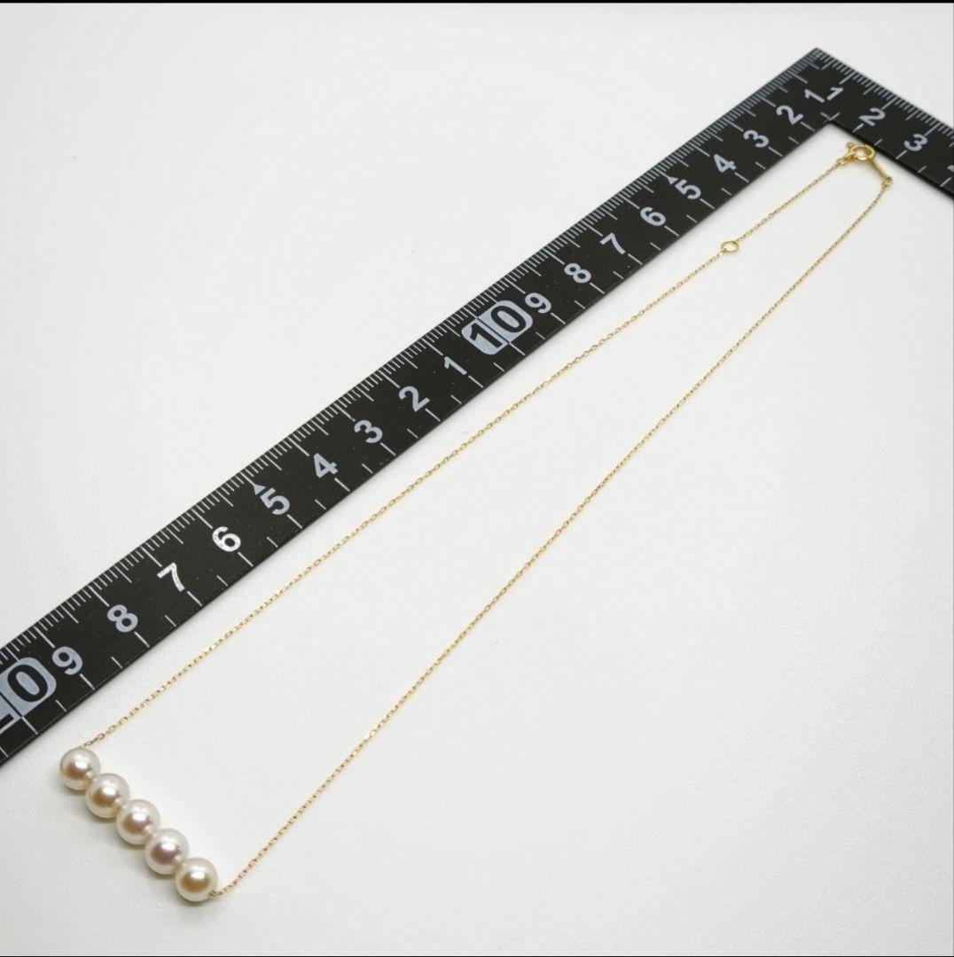 Law K18 18 karat yellow gold necklace with round Akoya pearls, 40 cm length, brand new