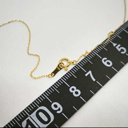 Law K18 18 karat yellow gold necklace with round Akoya pearls, 40 cm length, brand new