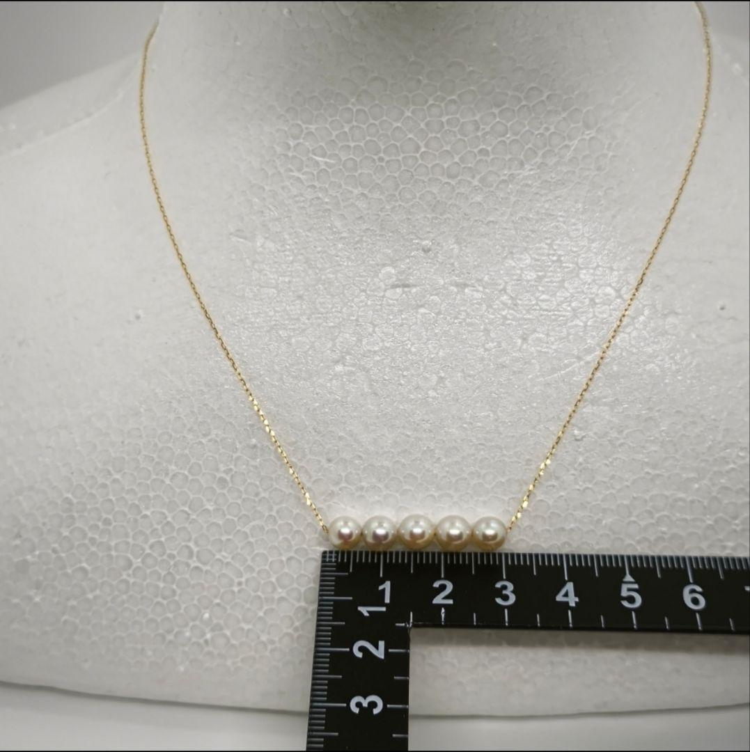 Law K18 18 karat yellow gold necklace with round Akoya pearls, 40 cm length, brand new