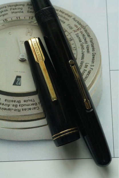 Vintage 1940s Waterman Commando fountain pen made of celluloid with repaired cap crack