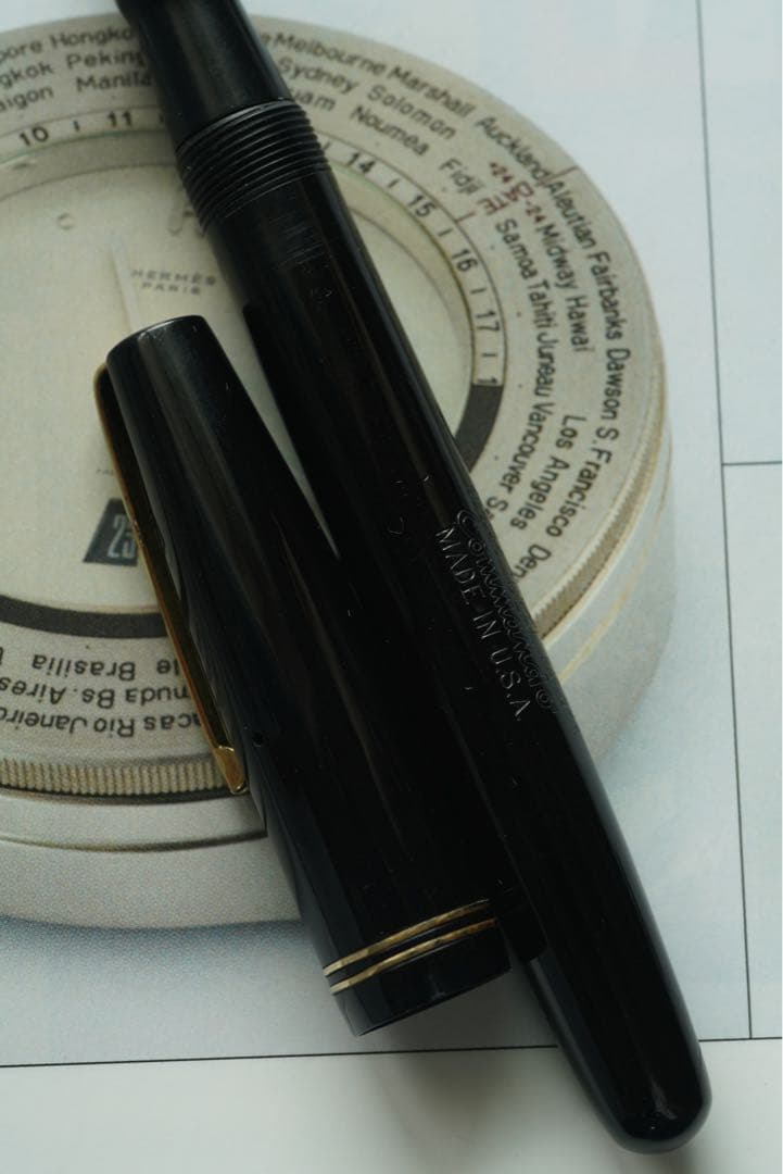 Vintage 1940s Waterman Commando fountain pen made of celluloid with repaired cap crack