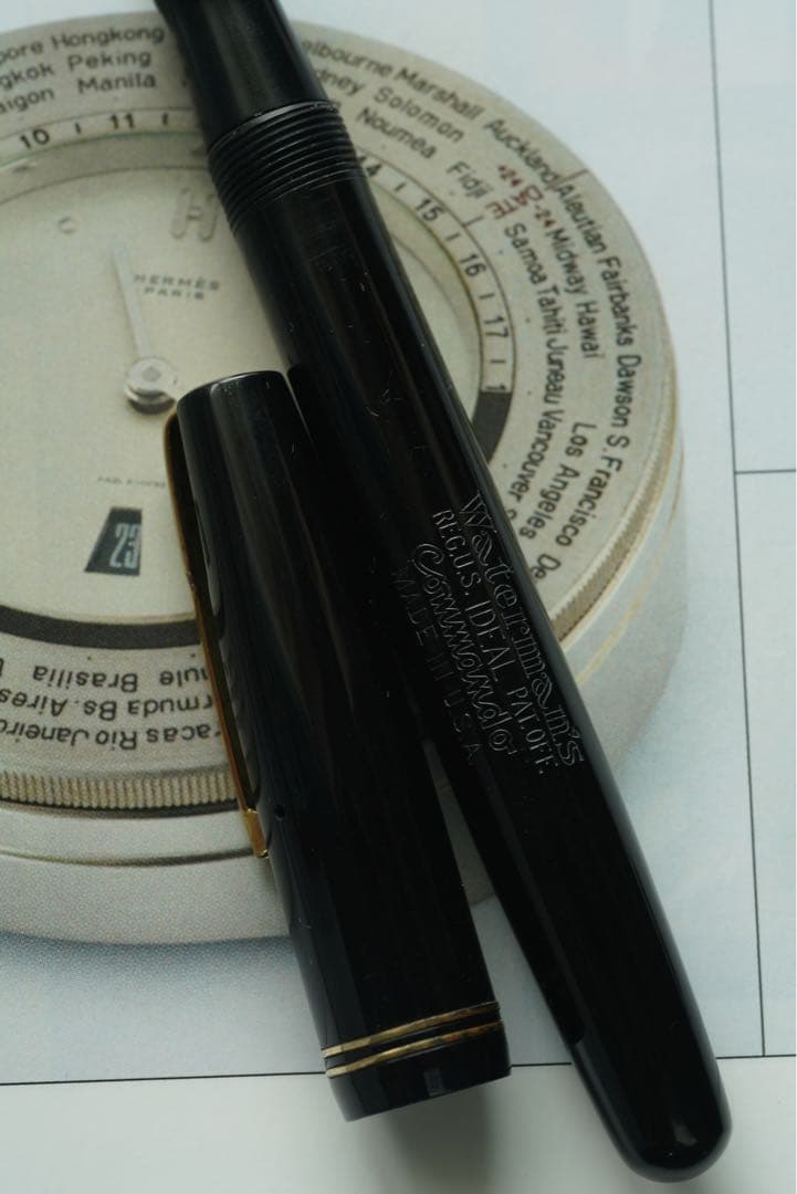 Vintage 1940s Waterman Commando fountain pen made of celluloid with repaired cap crack