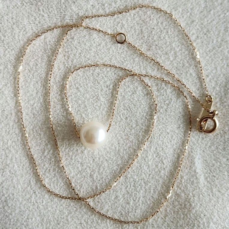 Akoya Pearl Blue Bloom necklace with 0.7–0.75 cm pearls and K10 yellow gold chain