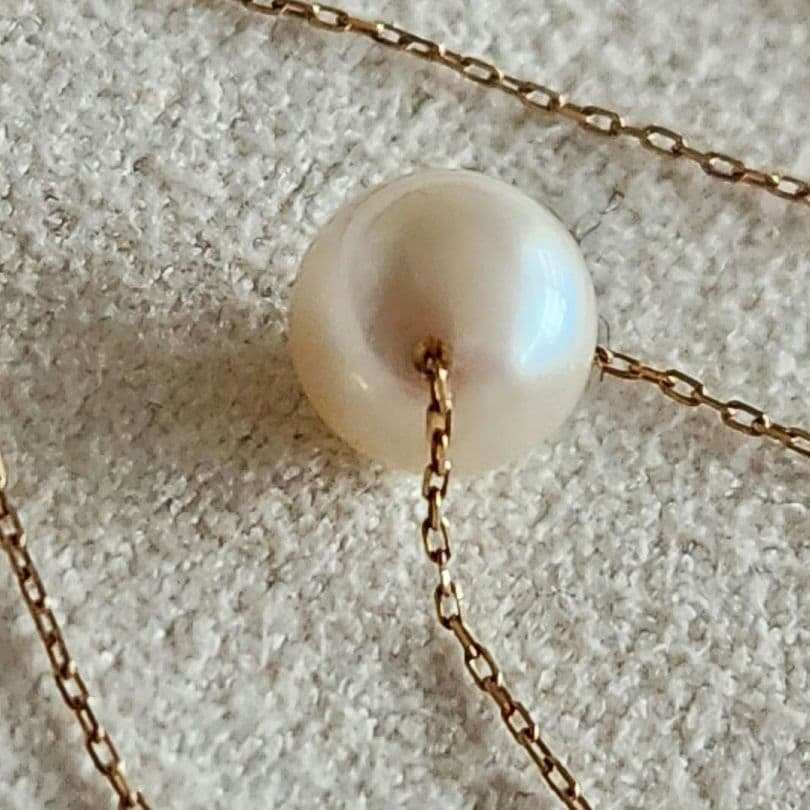 Akoya Pearl Blue Bloom necklace with 0.7–0.75 cm pearls and K10 yellow gold chain