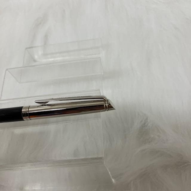 Waterman Paris black and silver ballpoint pen with 13 cm body length and sleek high-grade finish