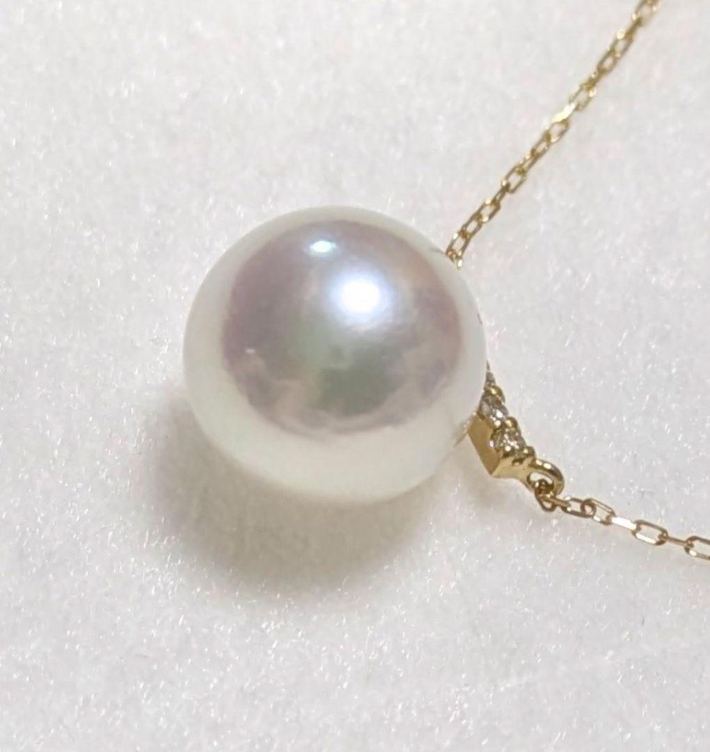 Kuro Akoya 8.6mm round pearl pendant necklace with 0.03ct diamond clasp in white green pink color