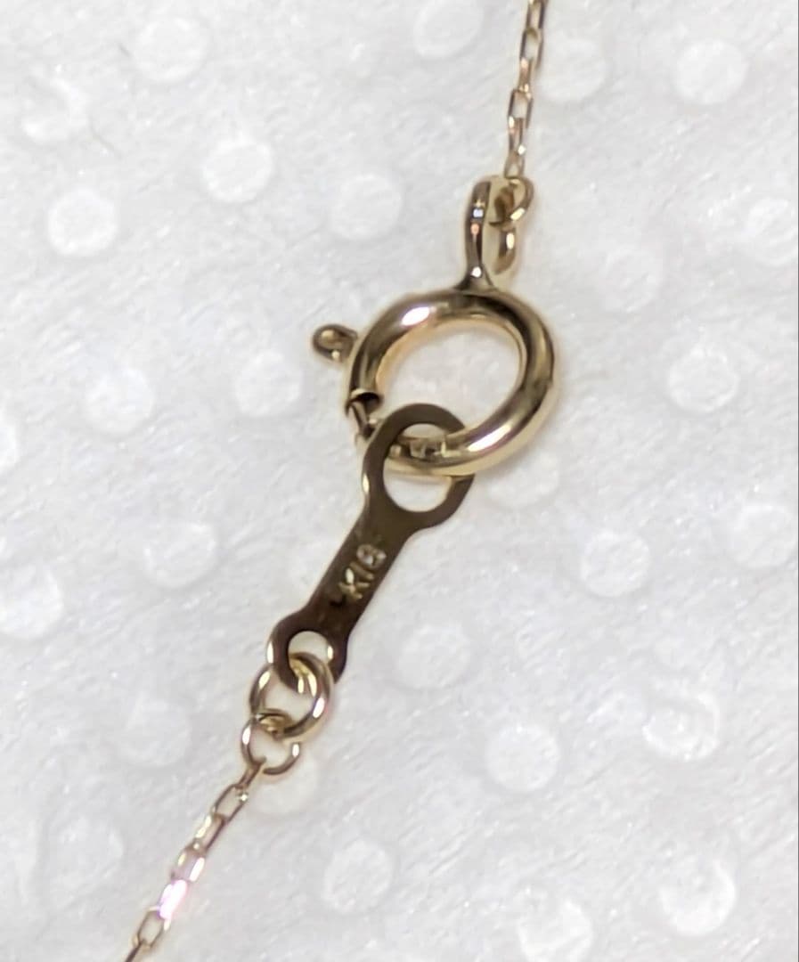 Kuro Akoya 8.6mm round pearl pendant necklace with 0.03ct diamond clasp in white green pink color