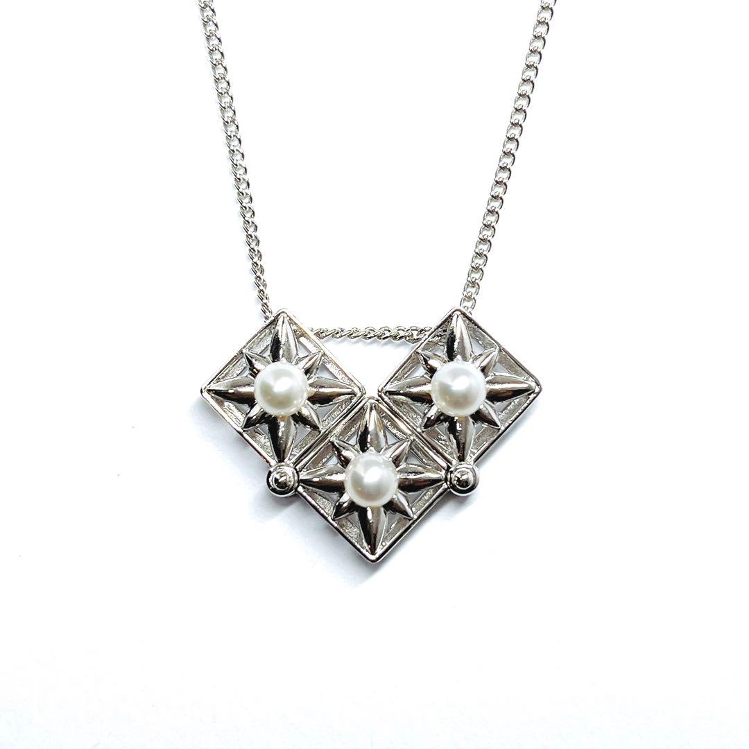 Tasaki Pearls Square Necklace 3way with 4.1mm pearls on a 49cm silver chain