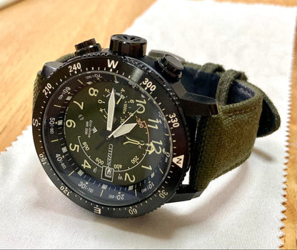 Citizen BN4046-10X Solar Men's Watch — Japanese