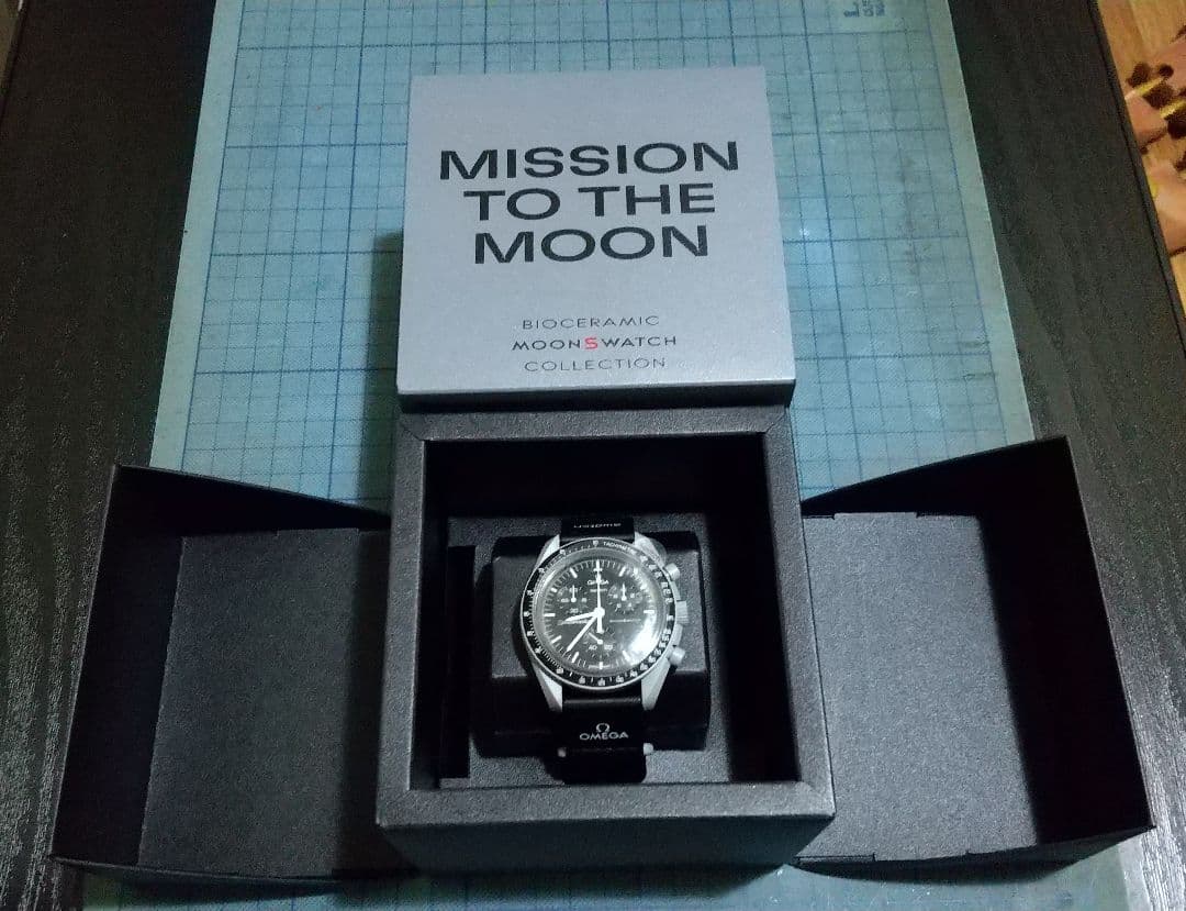 swatch MISSION TO THE MOON Quartz Men's — Japanese