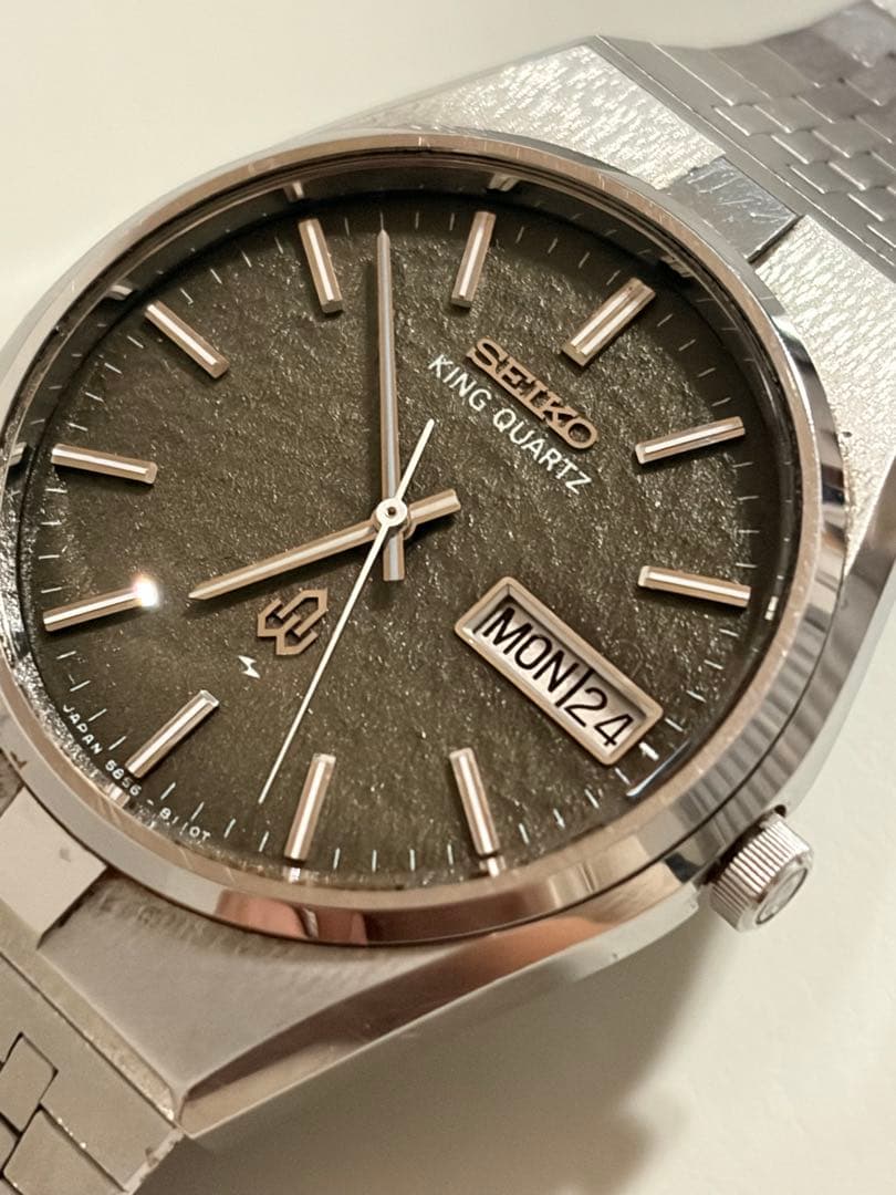SEIKO 5856-8090 Quartz Men's Watch — Japanese