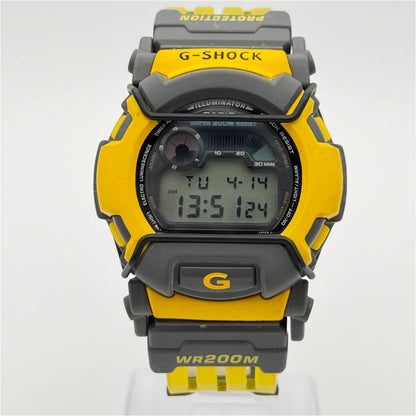 CASIO DW-004 Digital Men's Watch — Japanese