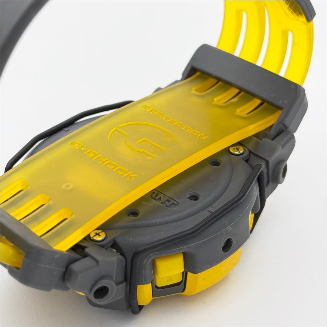 CASIO DW-004 Digital Men's Watch — Japanese