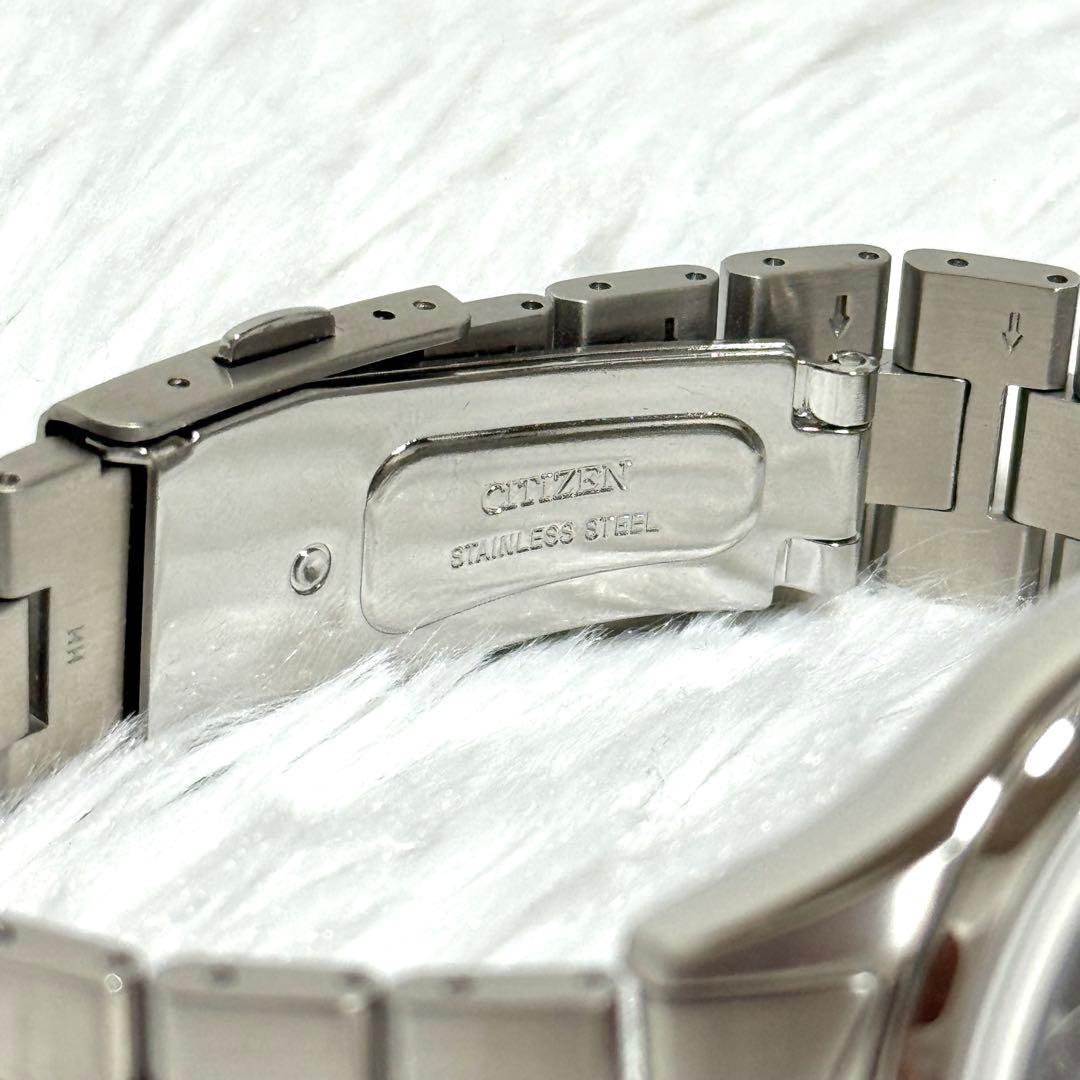 Citizen COLLECTION V157-0BX0 Solar Men's Watch — Japanese