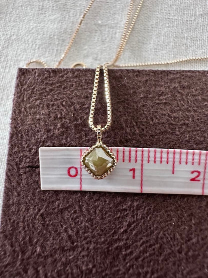 agete K10YG necklace made of yellow gold with 50 cm chain length displayed on white background