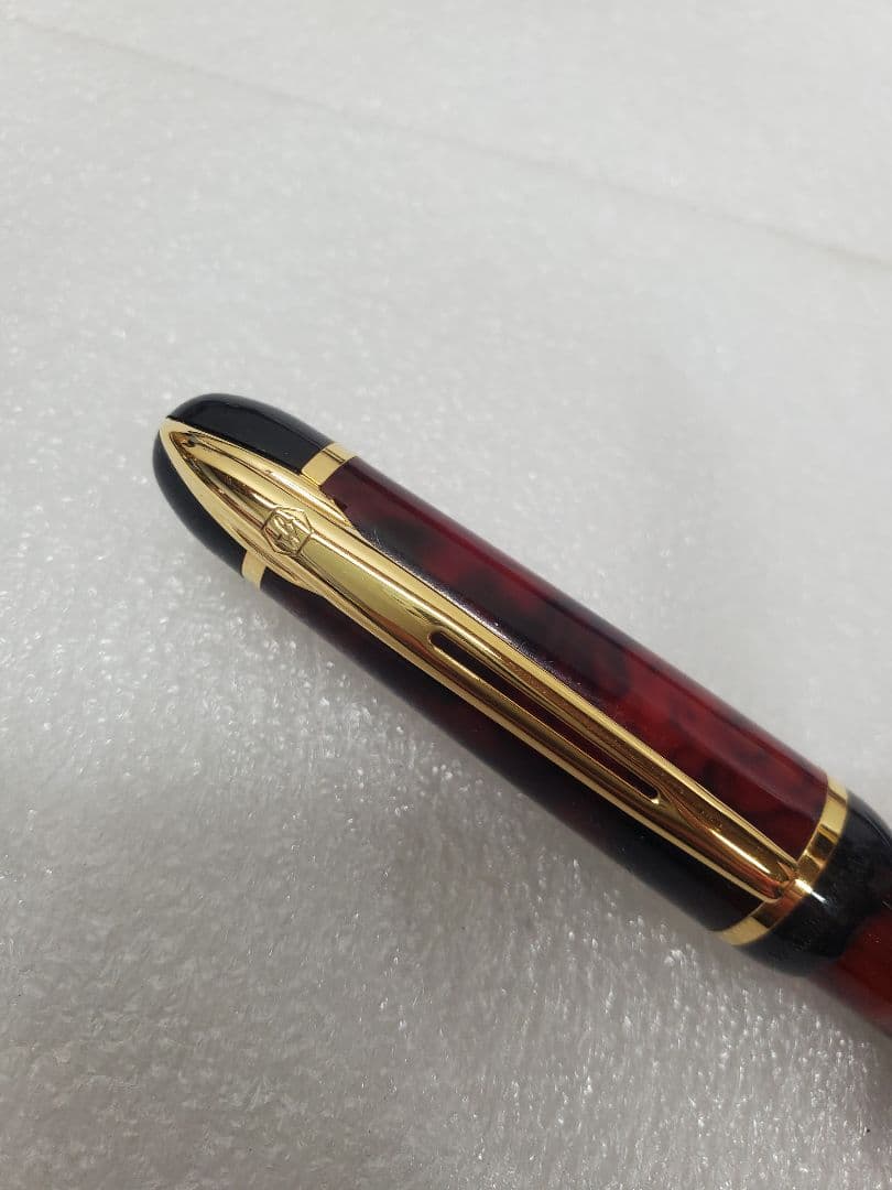WATERMAN fountain pen and ballpoint pen set with stained and scratched case