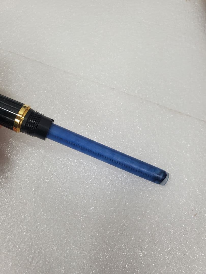 WATERMAN fountain pen and ballpoint pen set with stained and scratched case