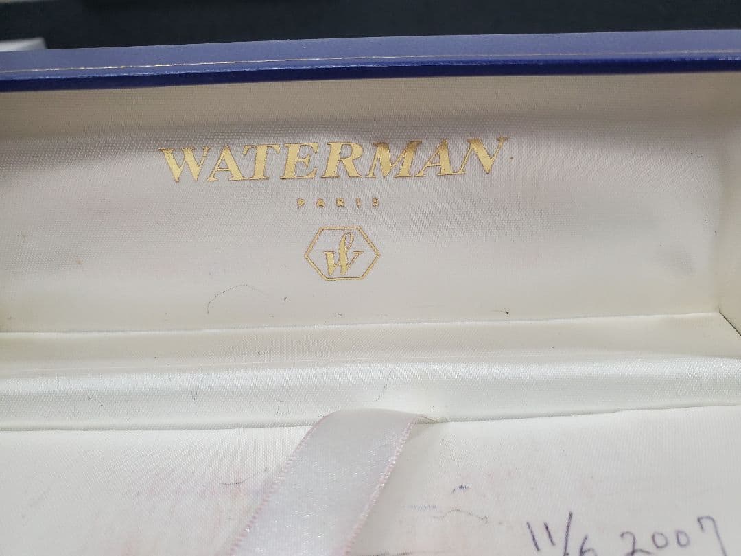 WATERMAN fountain pen and ballpoint pen set with stained and scratched case