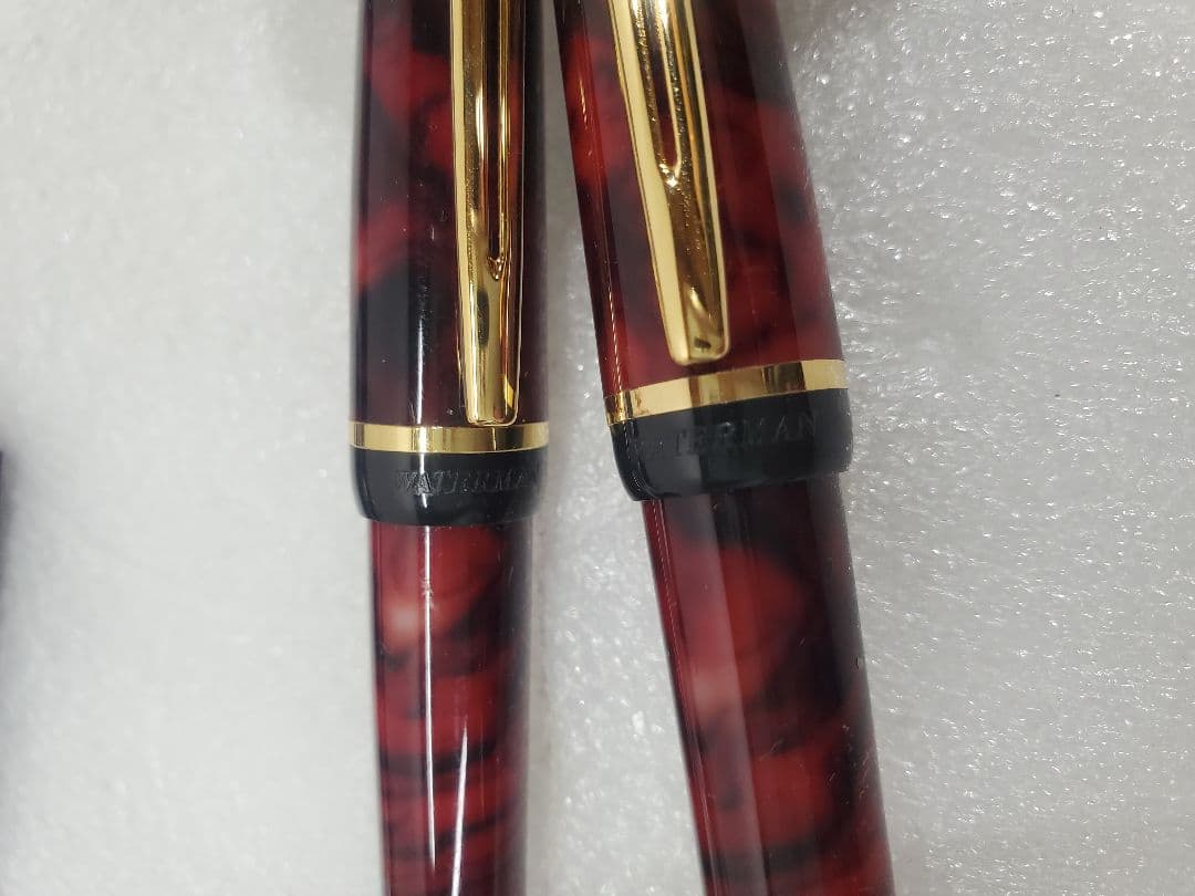WATERMAN fountain pen and ballpoint pen set with stained and scratched case