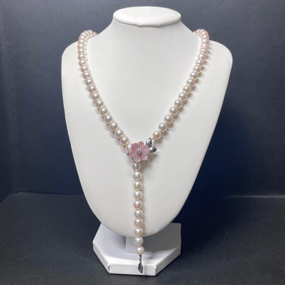 Akoya pearl necklace featuring 7.0-7.4mm pearls and 50cm length displayed on white background