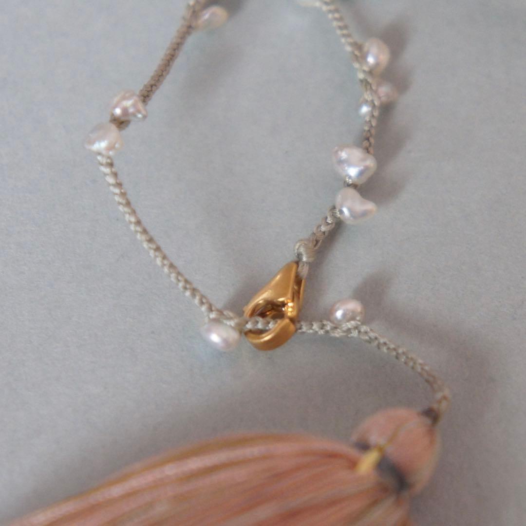 Kum Akoya pearl and Keshi pearl necklace on silk cord with tassel, total length 83 cm