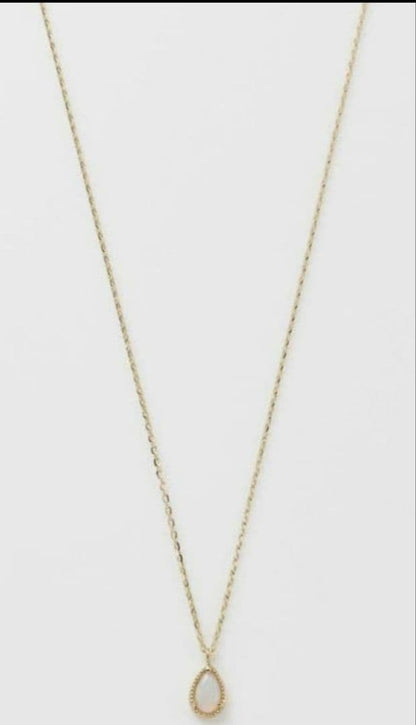 Agate Opal Necklace made of K10 gold with 0.6x0.4 cm opal pendant on a 40 cm chain