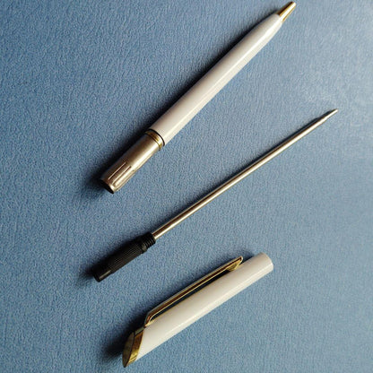 Zebra Flos oil-based ballpoint pen 0.7mm with glass blue transparent barrel and white cross type refill