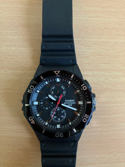 CASIO MRW-400H Quartz Men's Watch — Japanese
