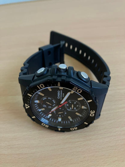 CASIO MRW-400H Quartz Men's Watch — Japanese