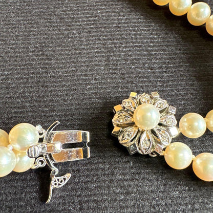 Akoya pearl 2-row necklace with silver clasp, length approximately 41 centimeters