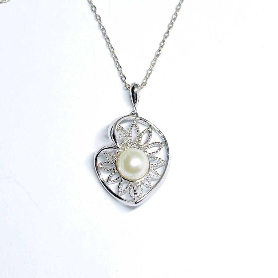 MIKIMOTO Pearl Necklace Pendant Top featuring a 7.2mm pearl set in silver with total weight 2.7g